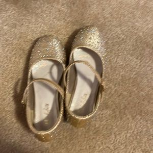 Girls dress shoes size 2